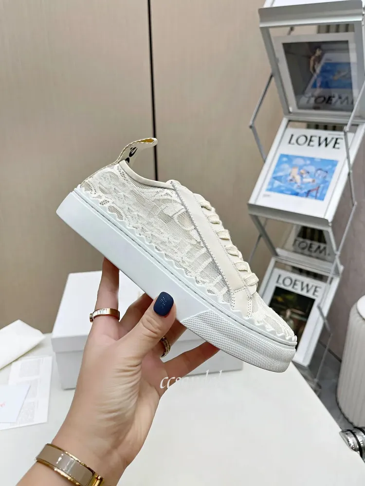 Designer -Sneaker Laurens Leinwandschuhe schälen perforierte Lace Women Low Top Spitzen -Sneaker Laurenly Casual Womens Schuh So