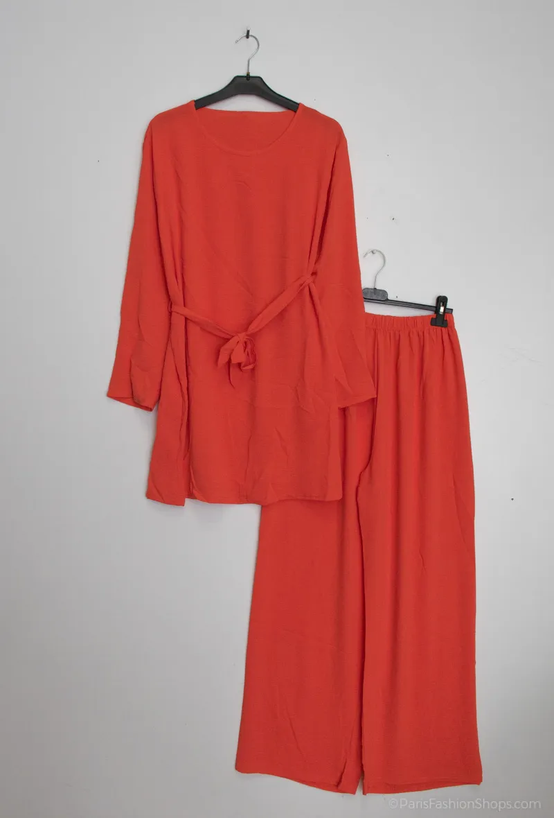 Kleid mit Gürtel