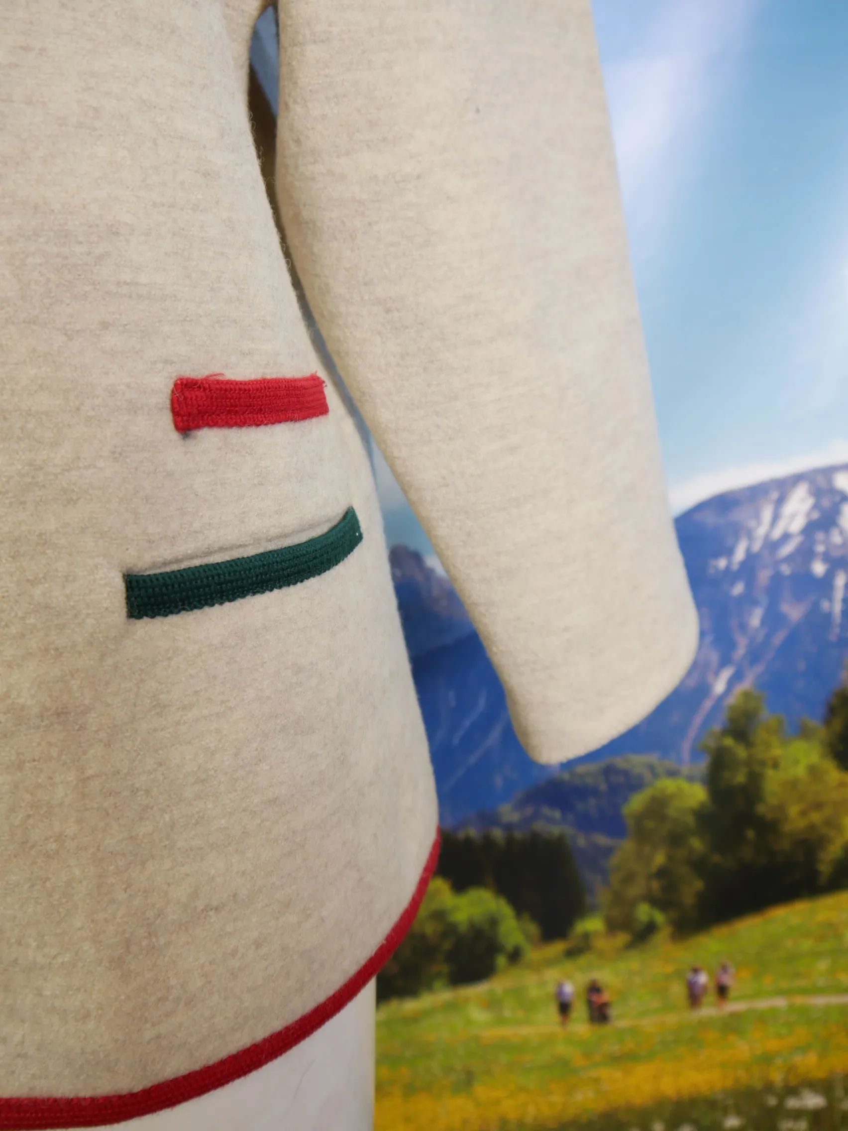 Litza Bavaria neuwertig beige Walker mit Edelweißknopf Trachtenjacke Jacke Gr.46