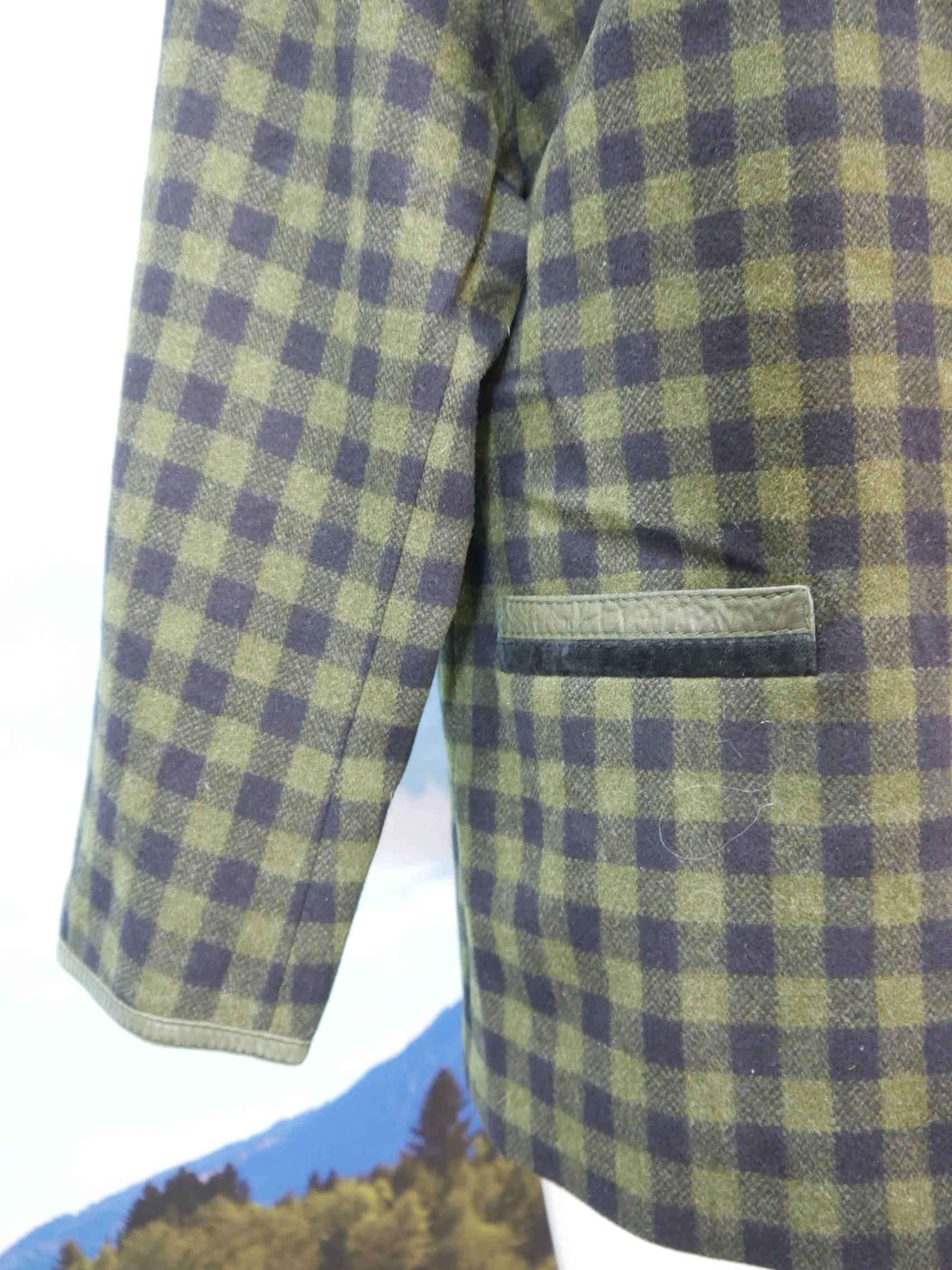 Resi Hammerer schwarz grün kariert mit Lederborte süße Trachtenjacke Jacke Gr.38