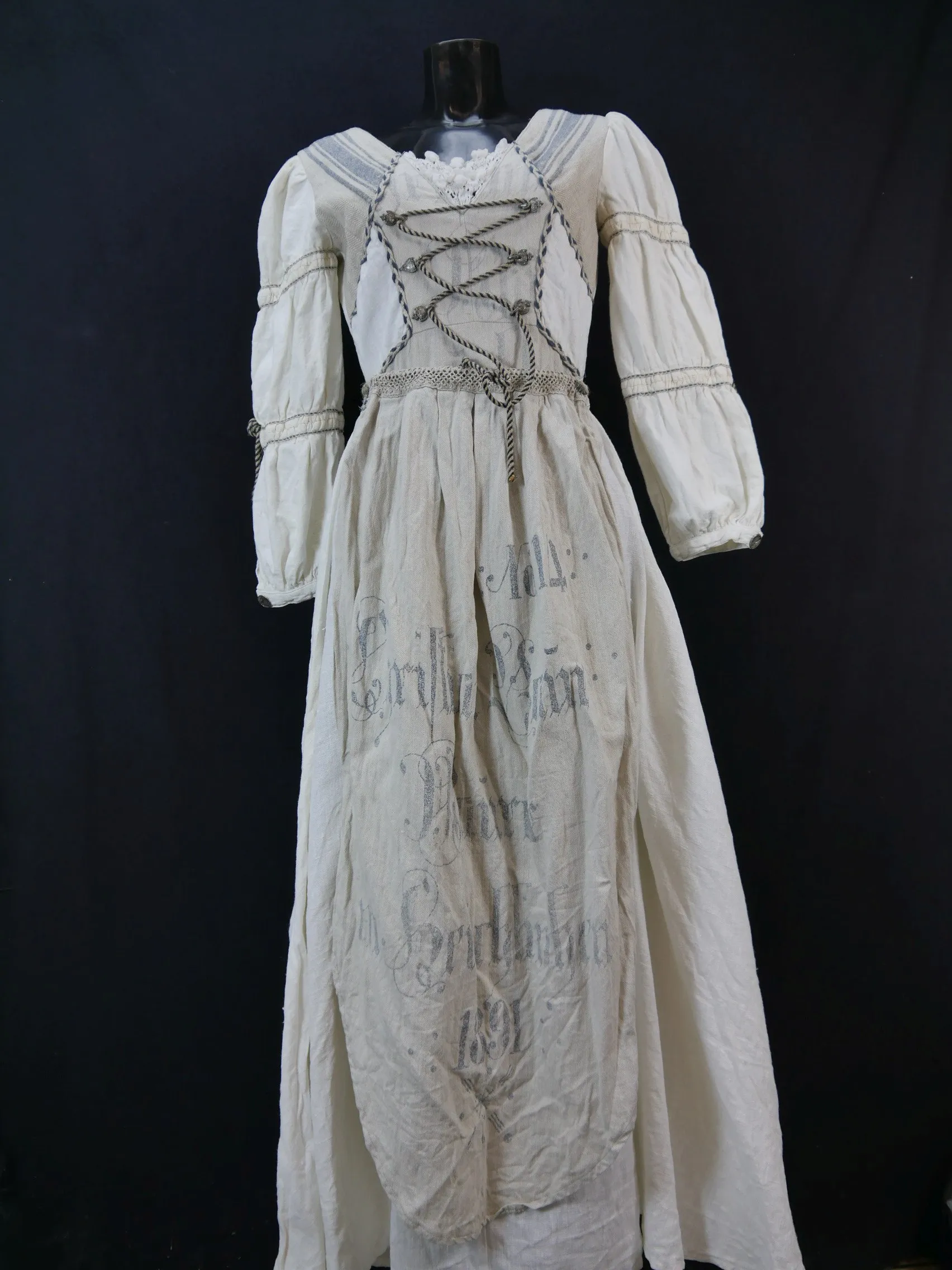 Stockerpoint weiß mit Schnürung herrliches Landhaus Kleid Trachtenkleid Gr.36
